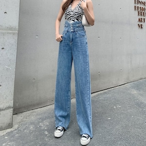 ボトムス レディース 送料無料 ダメージデニム ケミカルウォッシュハイライズ ハイウエスト カットオフ 切りっぱなし ダメージパンツ Gパン ジーパン おしゃれ スタイル 着痩せ 体形カバー インスタ トレンド きれいめ かっこいい かわいい クール アクティブ お出かけ メンズライク ルーズ こなれ感 ストレートデニム ウォッシュデニム 洗い加工 スプリット スリット ウォッシュ ハイウエスト ワイドパンツ ラフ ナチュラル アメカジ ジーンズ ライトブルー ほつれ加工 フリンジ