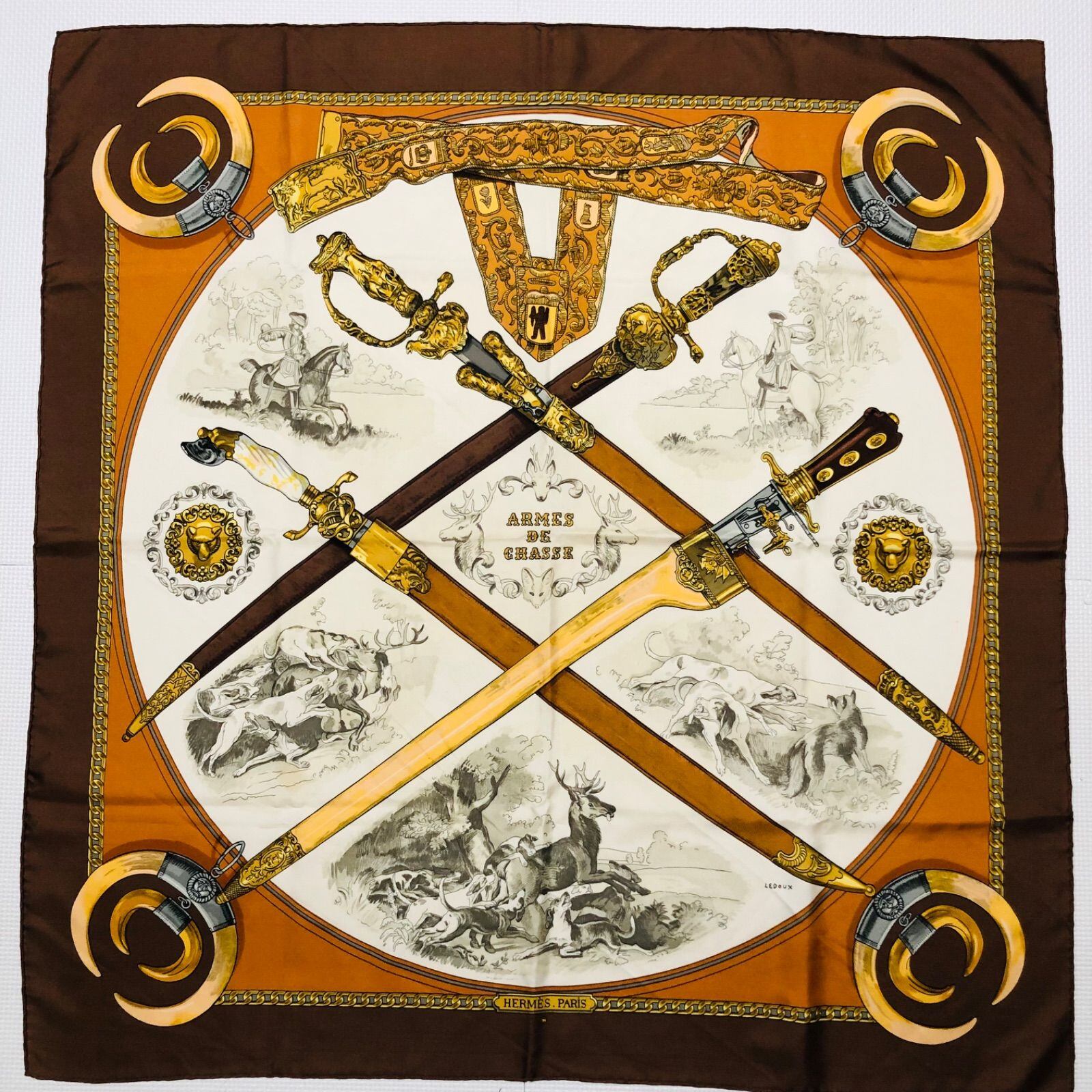 □美品□希少□HERMES エルメス カレ90 ARMES DE CHASSE 鹿狩り 大判