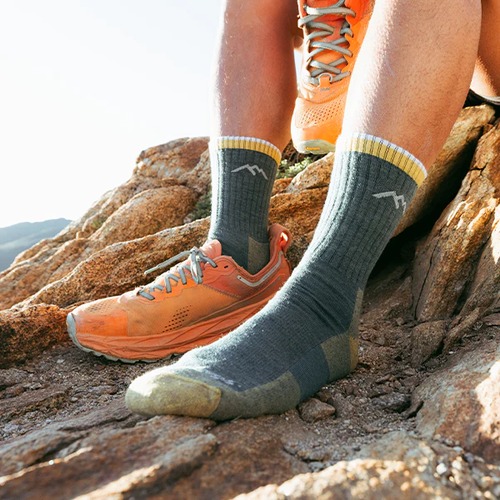 【DARN TOUGH】1466 マイクロクルー ミッドウェイトクッション スプルース