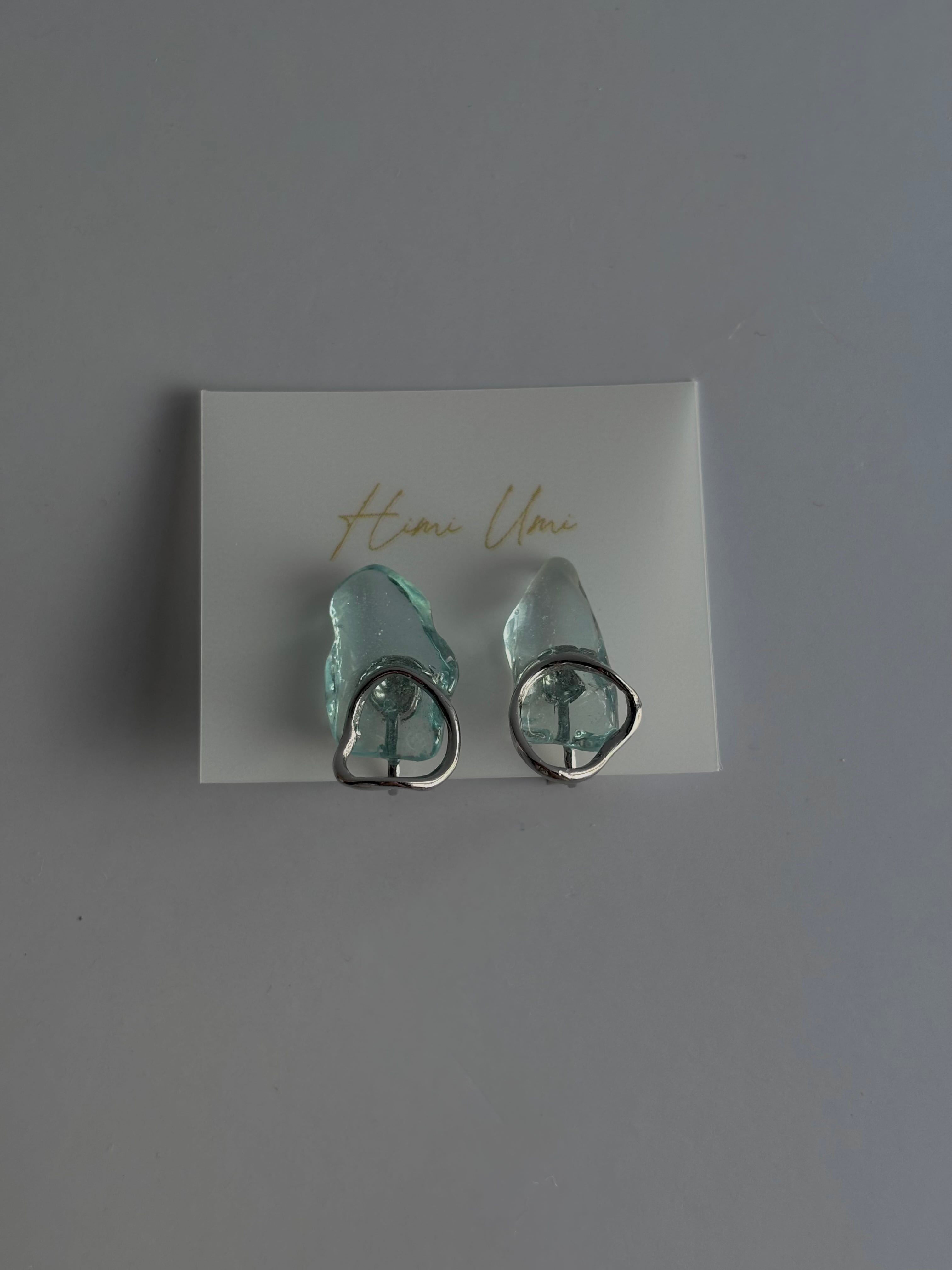シーグラスイヤリング/Himi Pale Blue
