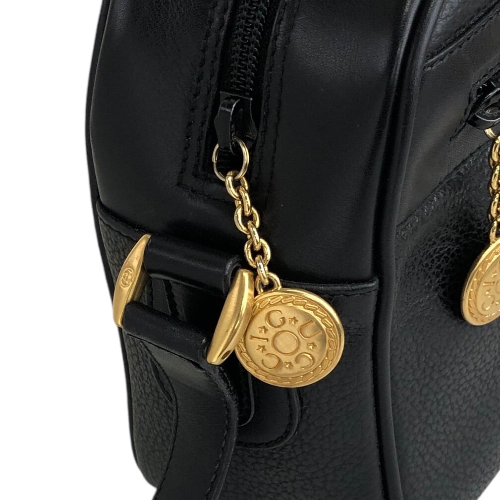 GUCCI グッチ ショルダーバッグ ブラック チャーム レザー vintage GUCCI グッチ ショルダーバッグ ブラック チャーム レザー vintage