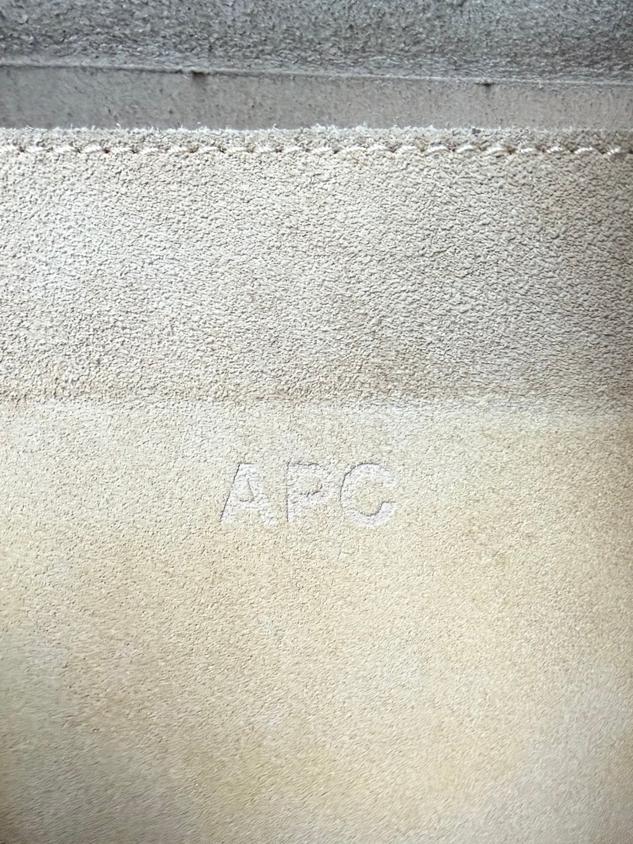 90s A.P.C. beige suede leather shoulder record bag | JESUS ARTOIS