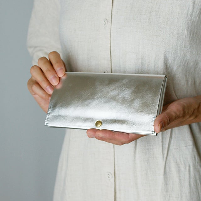 【 大特価 】新品 極薄長財布 シルバー INTRODUCTION 楽天市場】イントロダクションINTRODUCTION レディース 極薄長