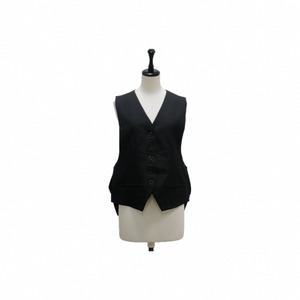 Back ribbon slit design vest