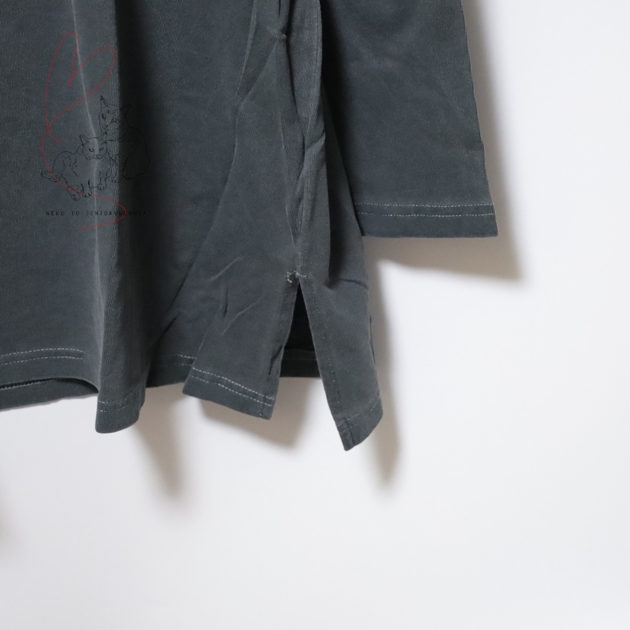 OE天竺編みピグメント ドッグ クラック プリント ロンT 犬 長袖 Tシャツ