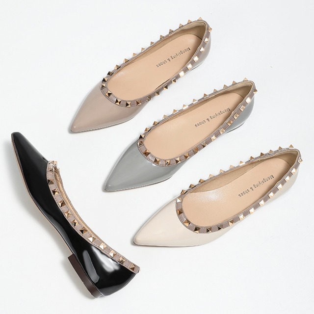 Pointed toe studs flat shoes A719