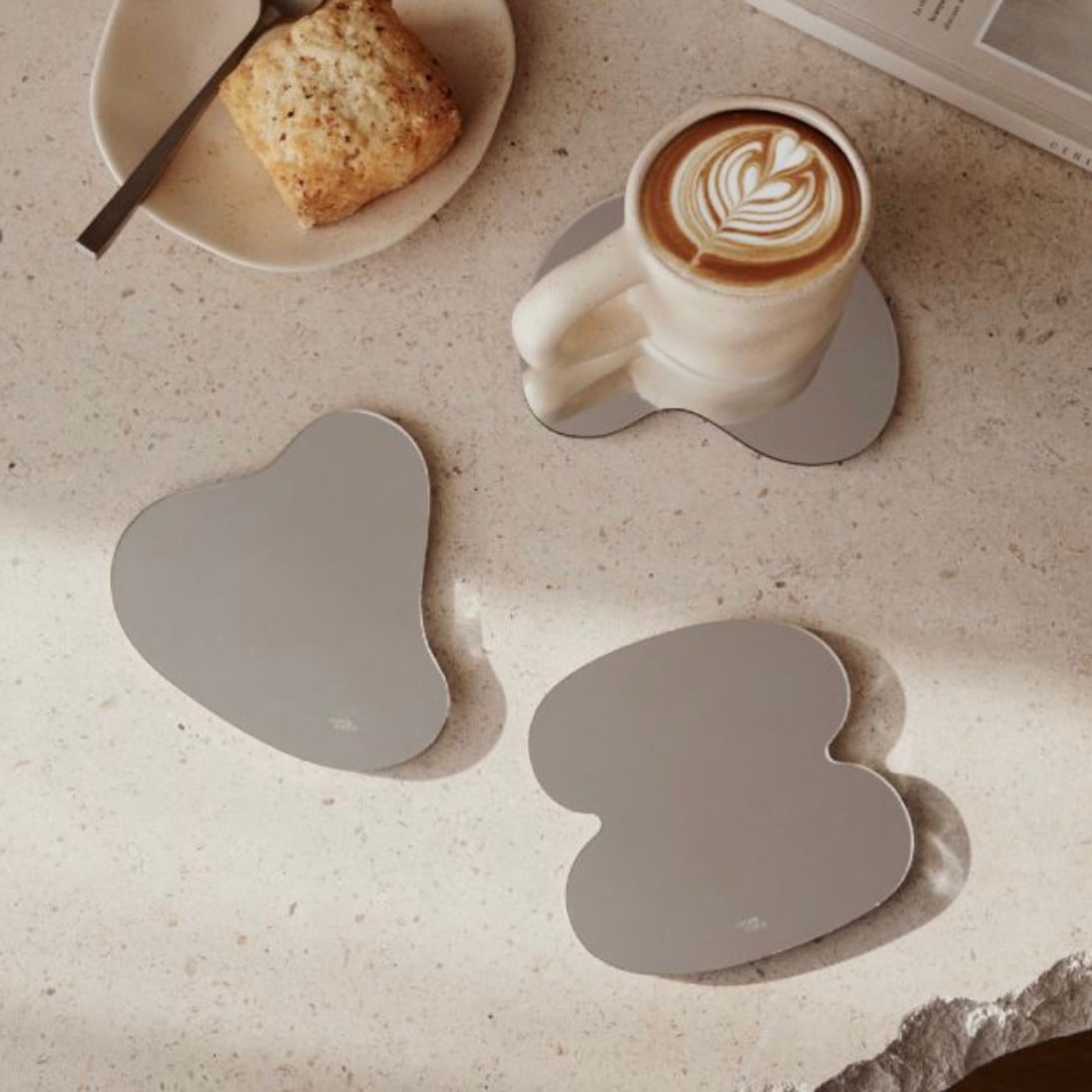 マニー　コースター、テーブルクロスウェイトなど マニー コースター、テーブルクロスウェイトなど マニー