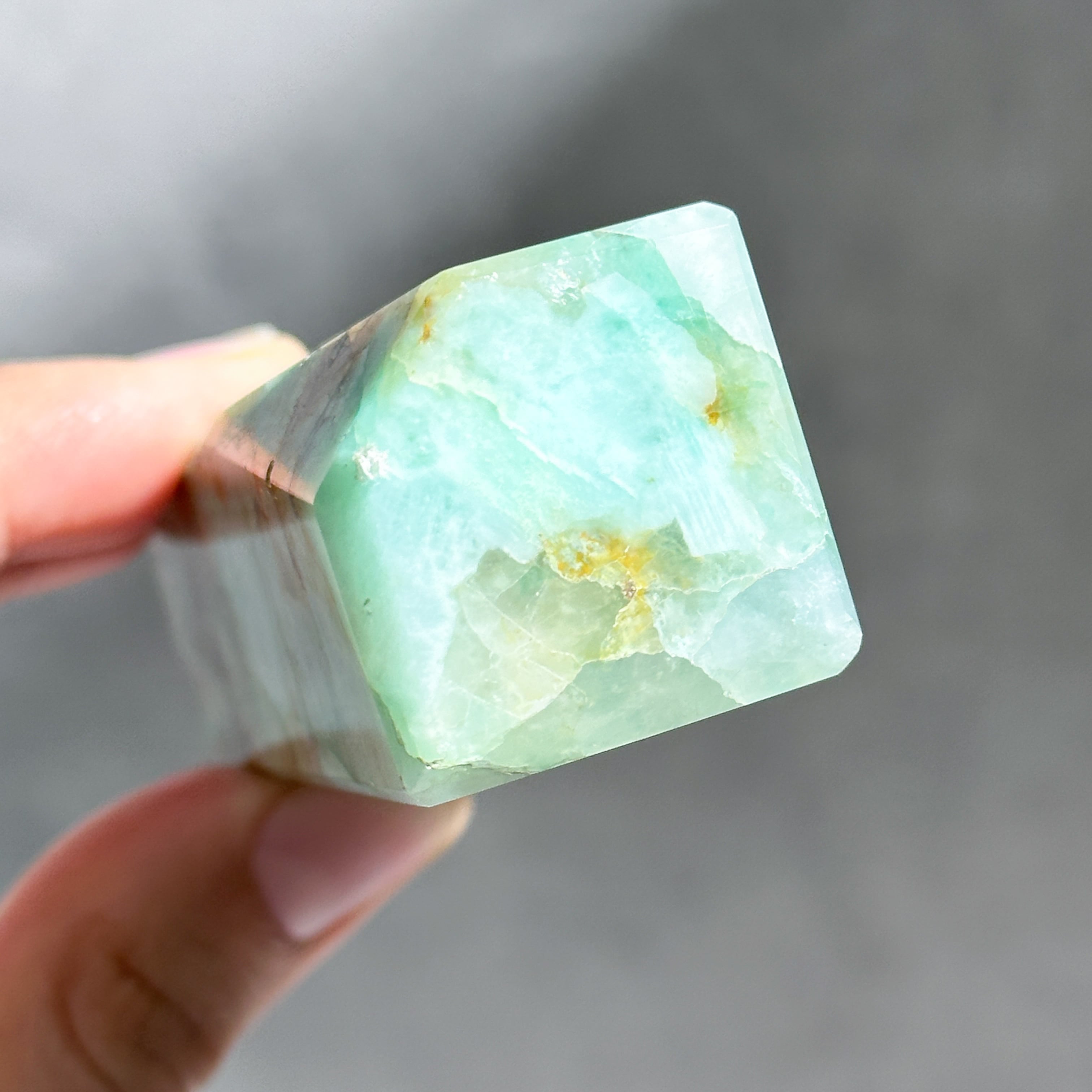 フェニックスストーン タワー型32◇ Phoenix Stone ◇天然石・鉱物