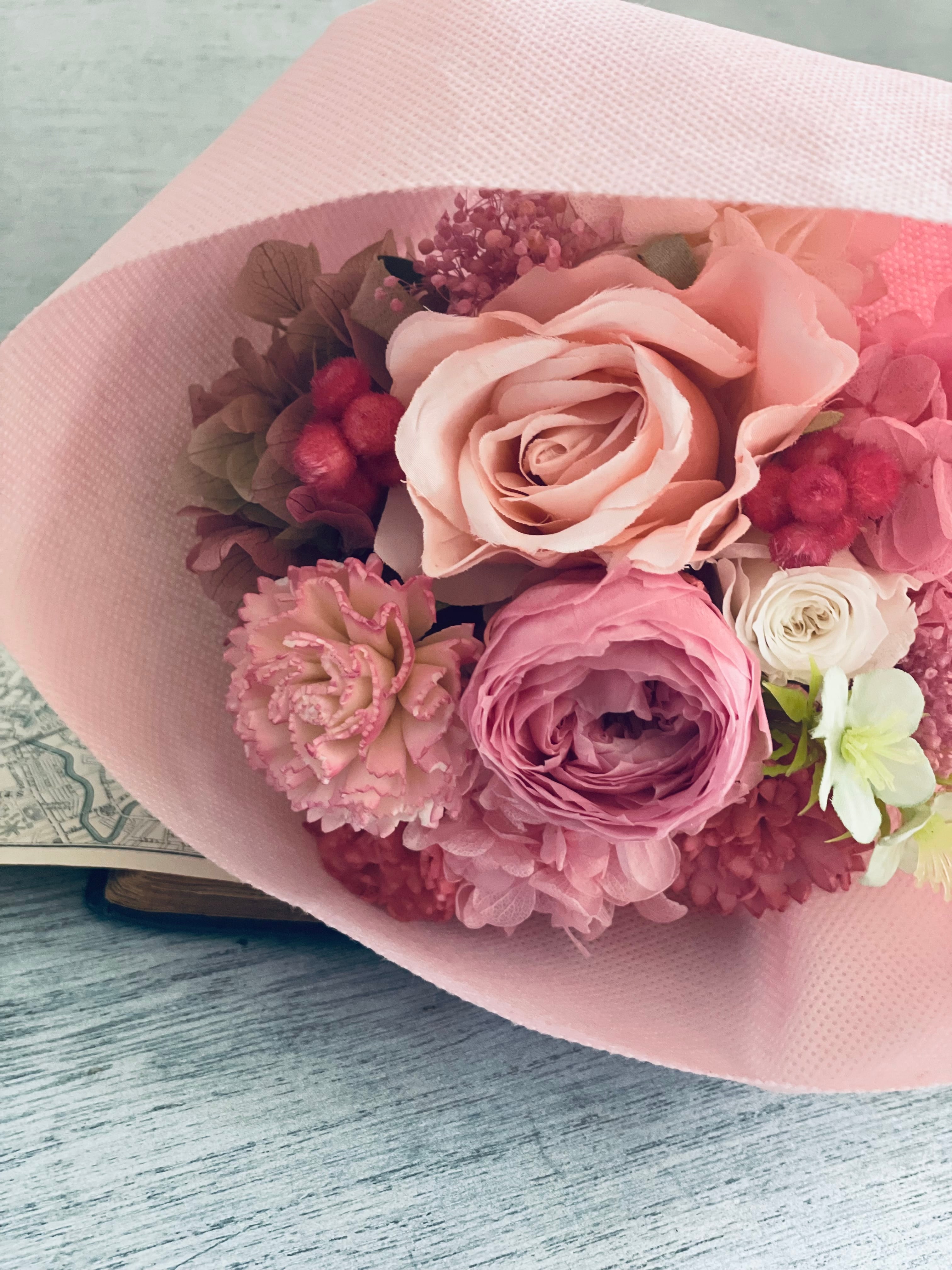 花束を☸ピンクカラーが綺麗なブーケsesiru | 京都宇治市プリザーブド