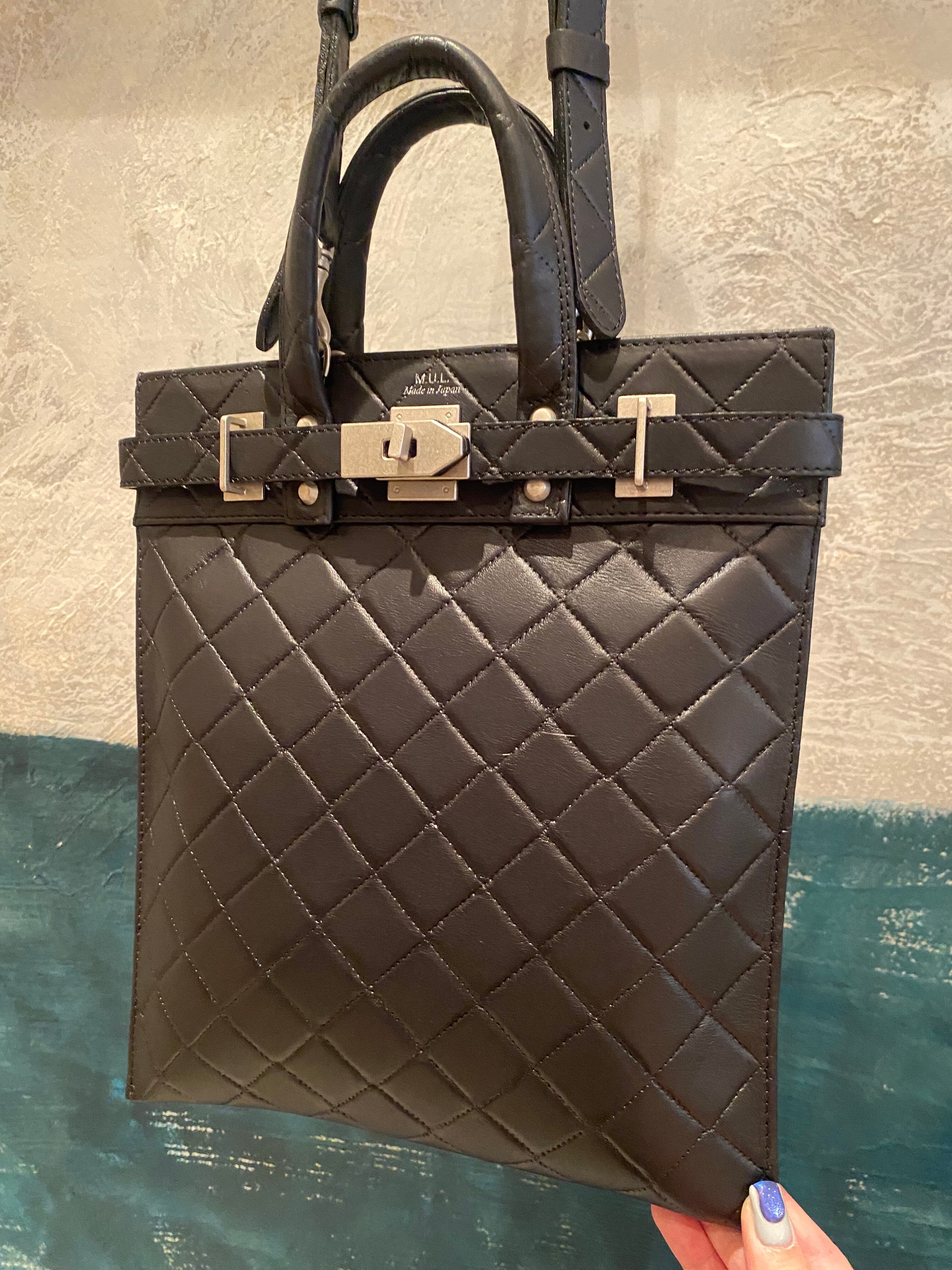 新品，正規品 MULサコッシュSS キルティング型押し M.U.Lキルティング