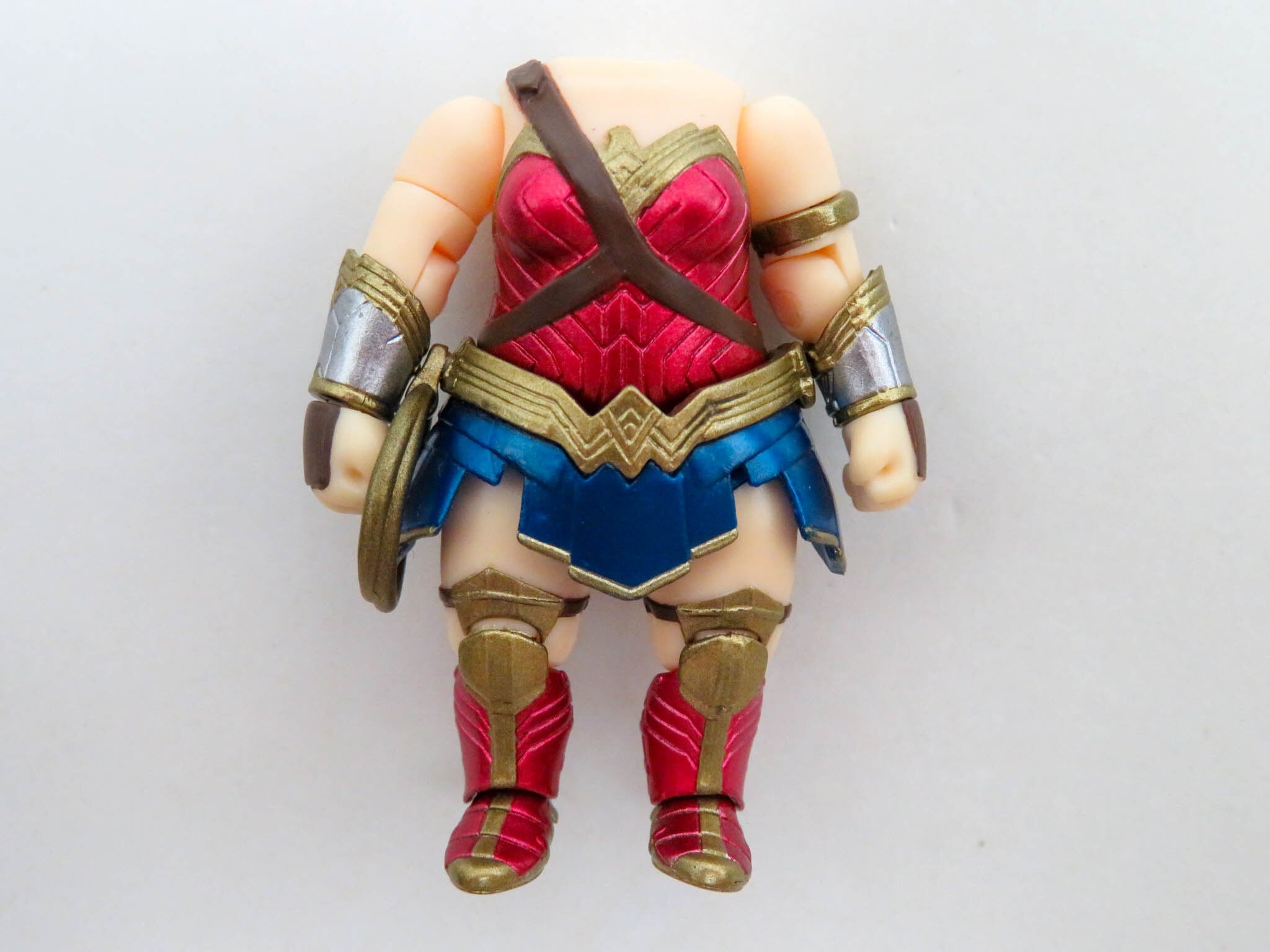 【818】 ワンダーウーマン ヒーローズ・エディション 体パーツ 戦闘服 ねんどろいど