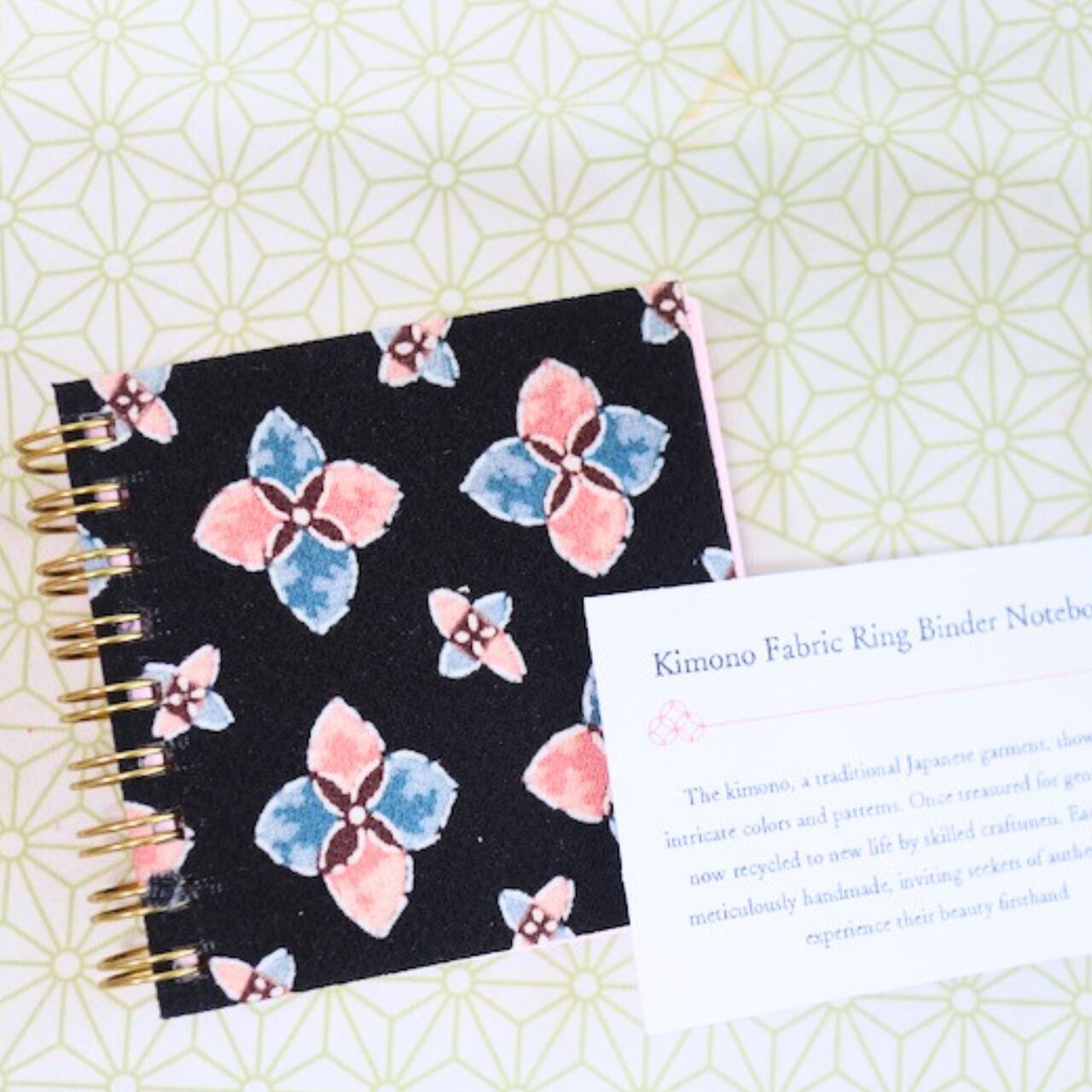 【雑貨】【プレゼント】【リングノート】【リユース】リユース着物生地 ミニリングノート 黒に花文様