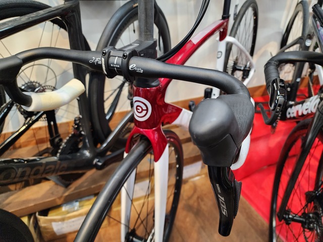 CEEPO(シーポ)MAMBA-R 105Di2 White Red Sサイズ トライアスロン&ロードバイク