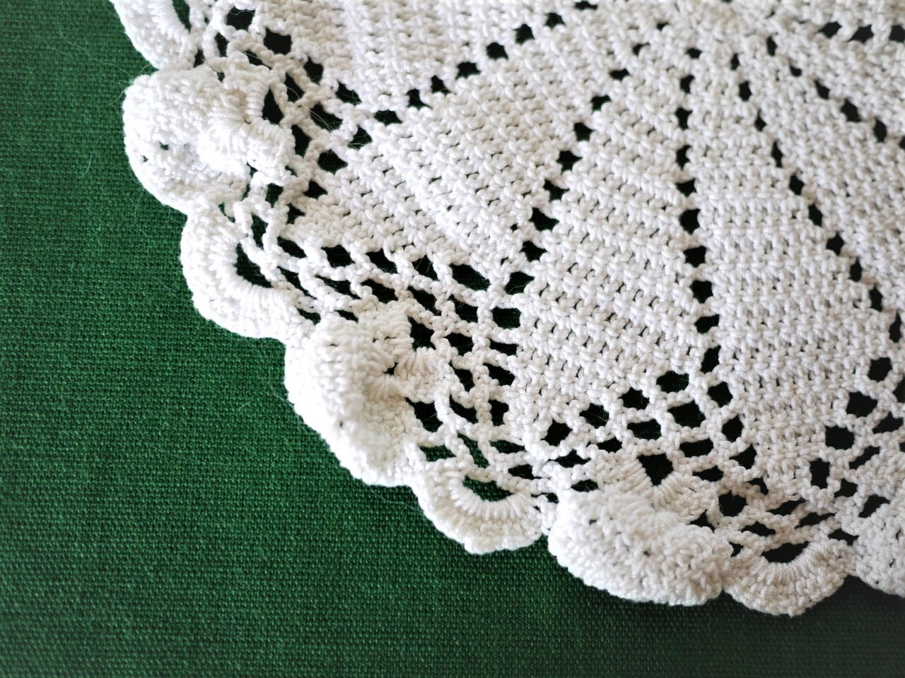 レース編み ドイリー 花瓶敷き 白 クロッシェ編み物レース