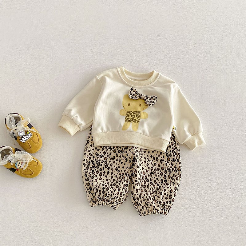 【BABY&KID】春作ハローキティヒョウ柄スウェット&パンツセット