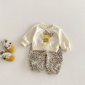 【BABY&KID】春作ハローキティヒョウ柄スウェット&パンツセット