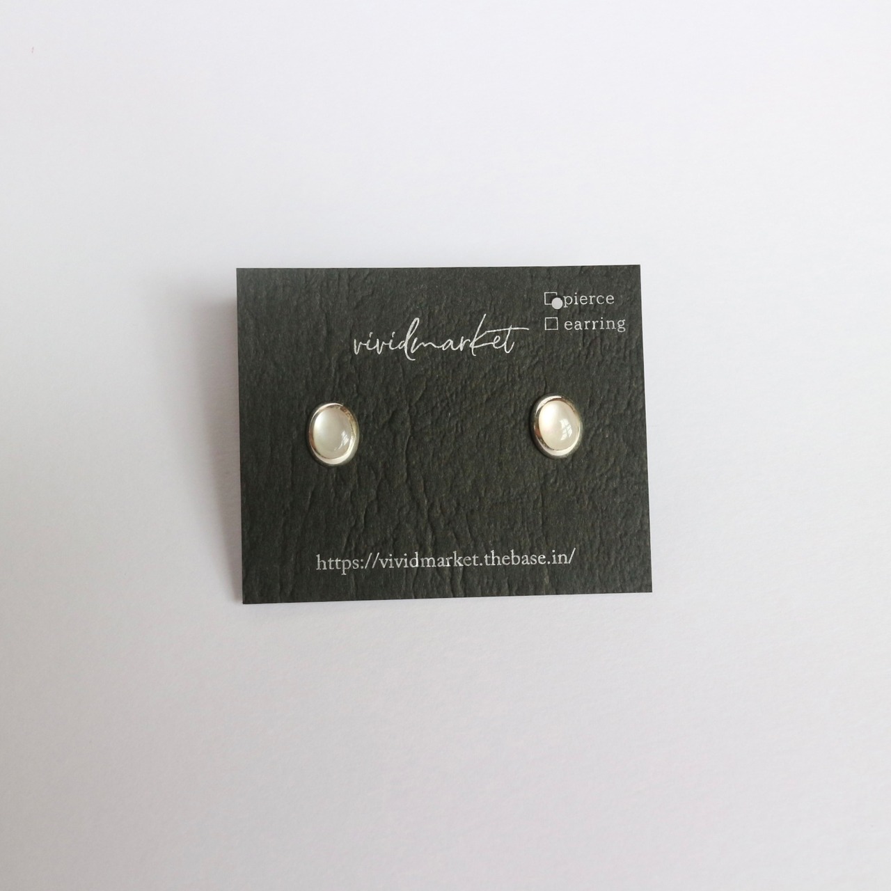 s925　マザーオブパールサークルシルバーピアス　