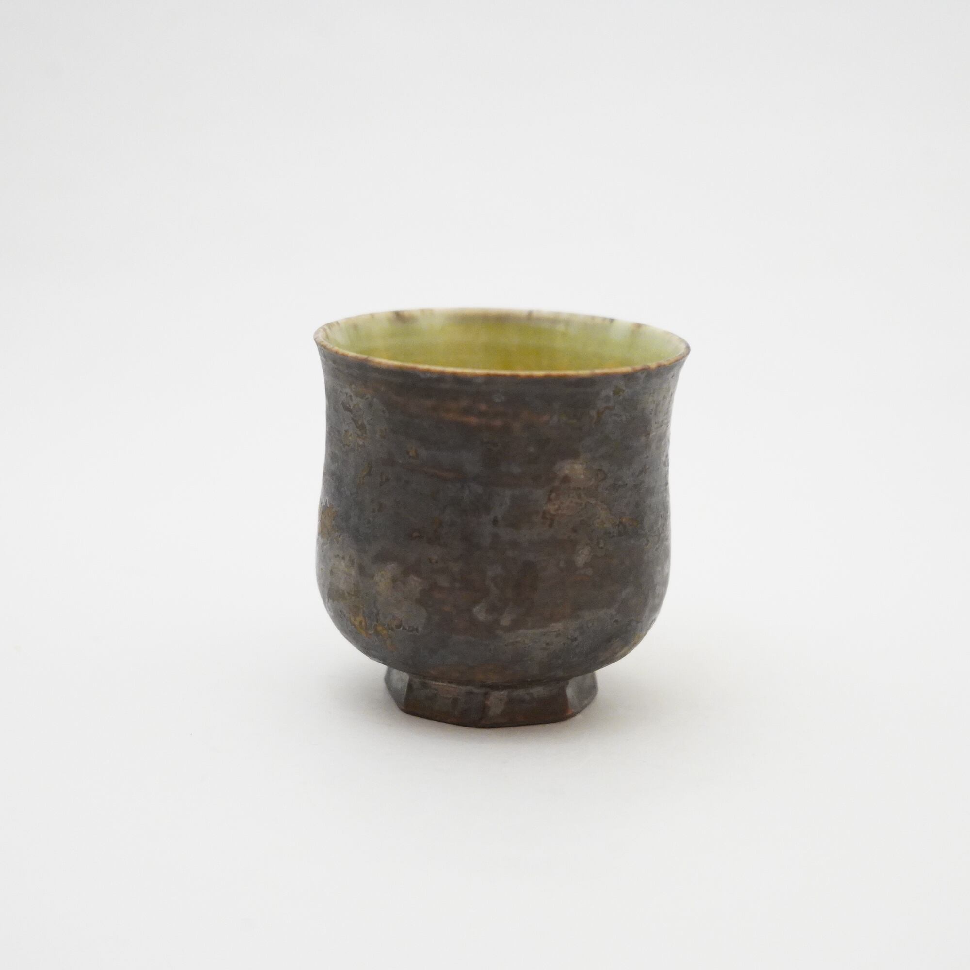 【平井 秀】黒金松灰酒杯 C
