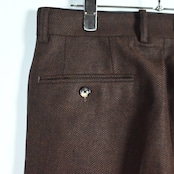 INTERIM / INDIA WOOL CLASSIC HERRINGBONE WITH LEATHER PIPING 2-TUCK STRAIGHT SLACKS