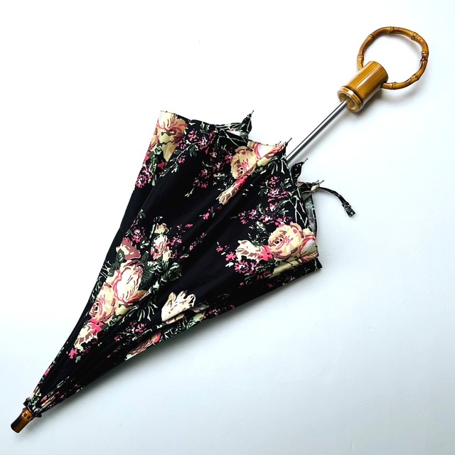 北欧デザイン日傘（晴雨兼用）| ショートタイプ持ち手輪 | svea flower
