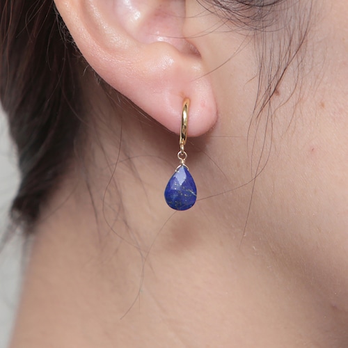 Laboratorium precious stone earring