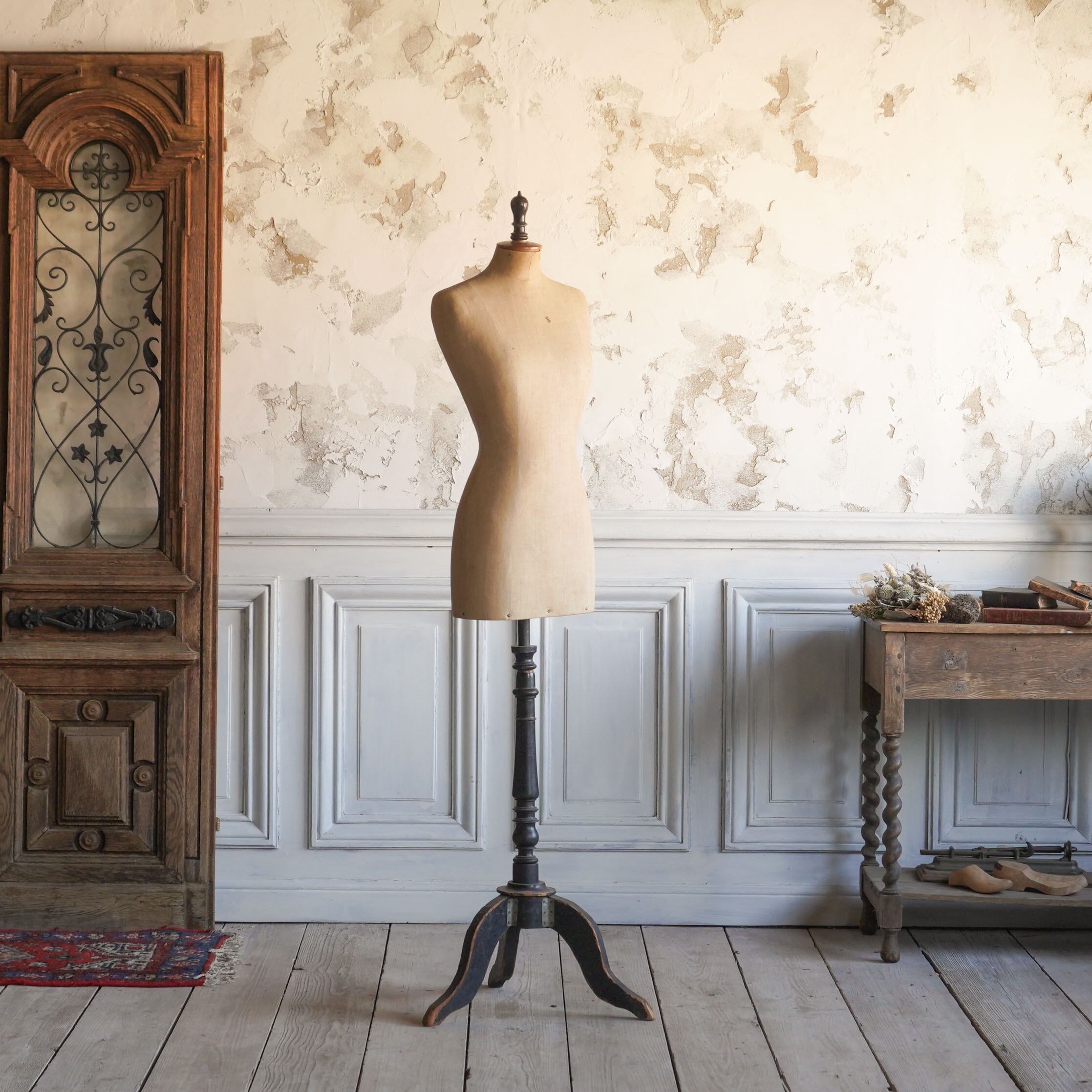 トルソー/マネキン/ディスプレイ/店舗什器/アンティーク/ブラック/アンティークトルソー/撮影アイテム