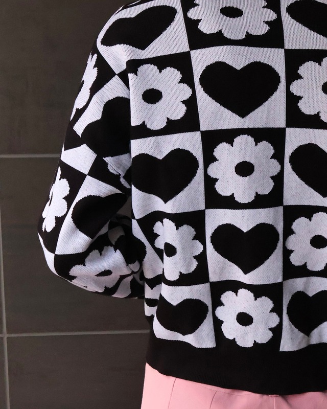 pop flower design short cardigan
