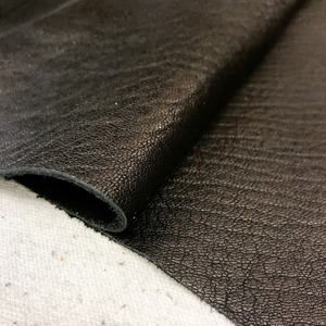 羊革（ニュージーラム）【黒】約1.3mm厚　L2D-046