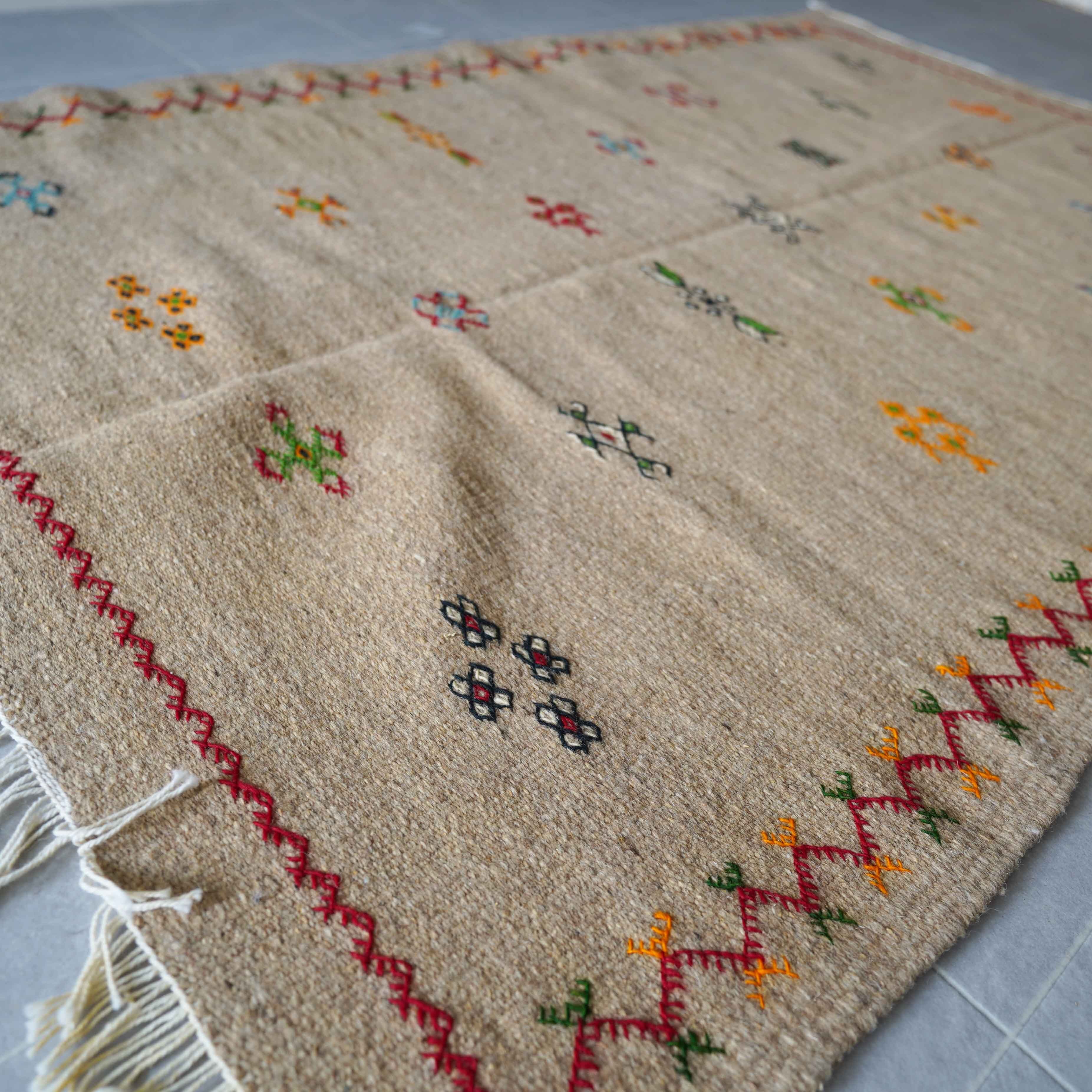 モロッコ絨毯　アフニフ　手織り　現地調達 モロッコラグ・アフニフ / M-3 