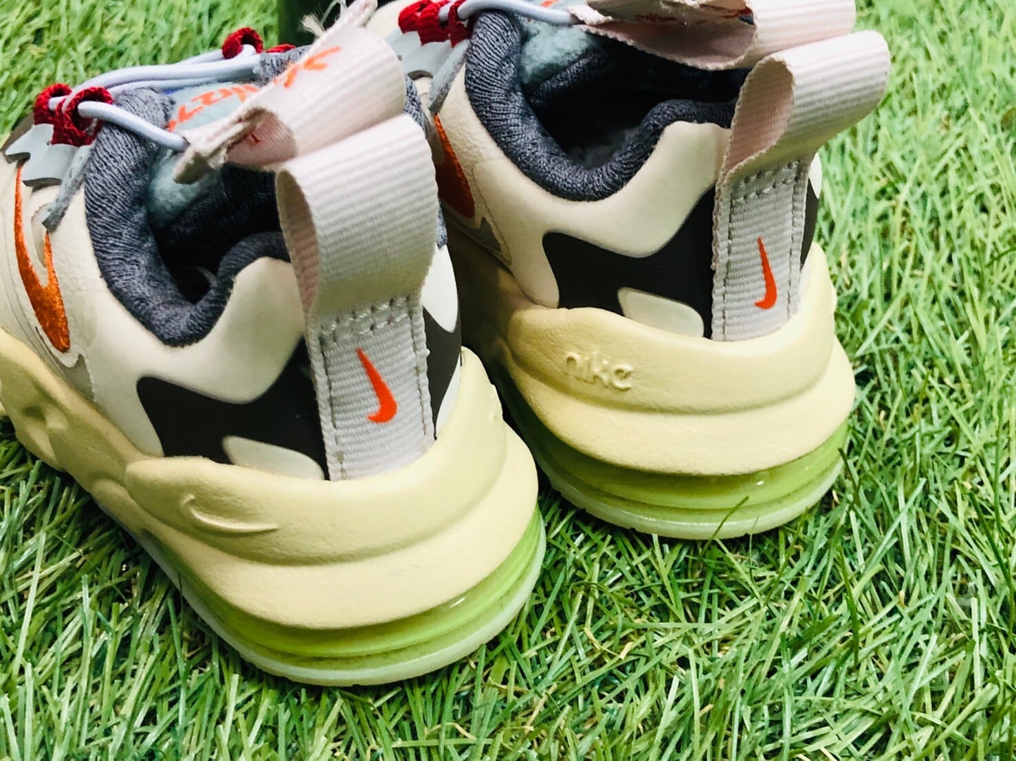 NIKE × TRAVIS SCOTT AIR MAX 270 CACTUS TRAILS（TD) 9㎝ CV2413-200