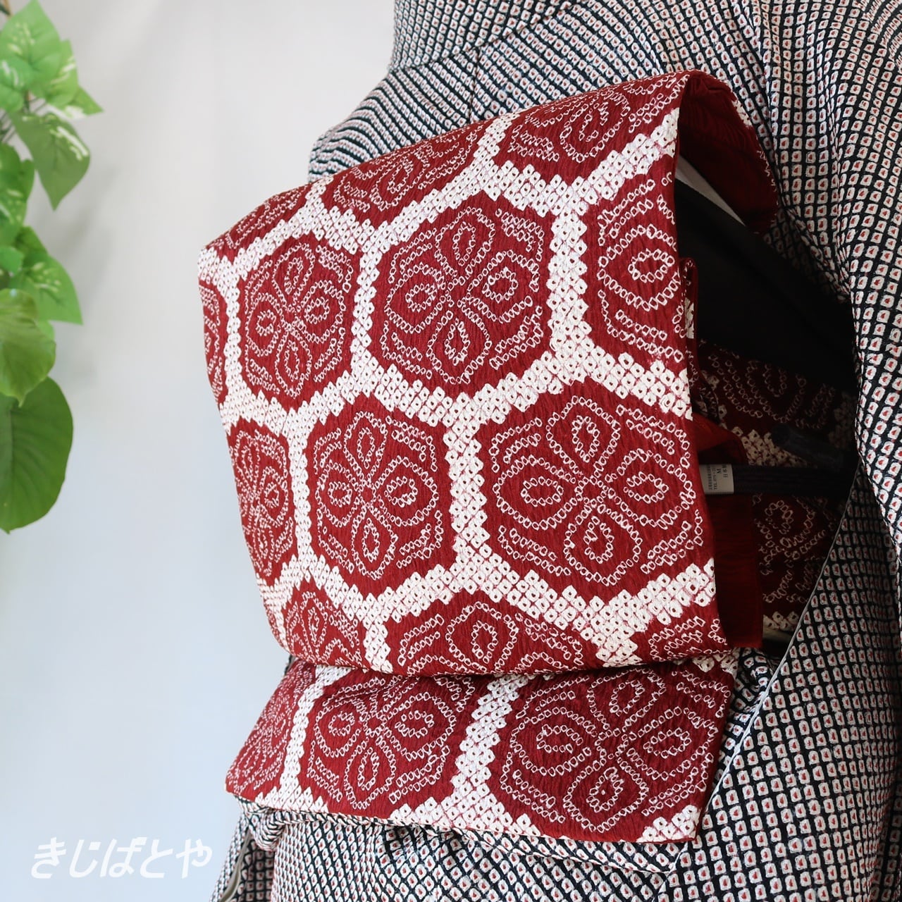 正絹 亀甲の総絞りのなごや | きじばとや