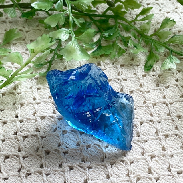 インドネシア産アンダラクリスタル原石 オーシャンブルーA