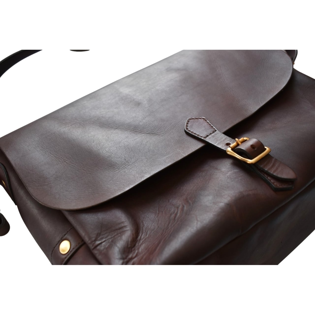 vasco / LEATHER POSTMAN SHOULDER BAG LARGE (PLANE) - レザー ポスト