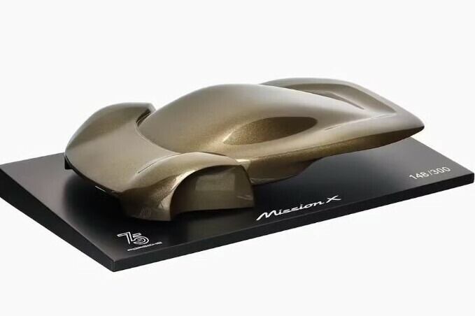 1/32 Wモーターズ FENYR Supersport フェニア スーパースポーツ 白