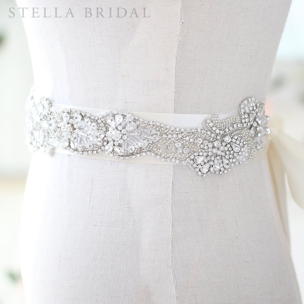 受注生産品】スワロフスキー使用 パールとビジューのウェディング