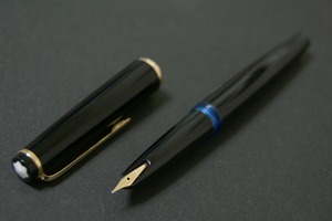 モンブラン No.32　MONTBLANC No.32　14K　　　　　　　　　　00211