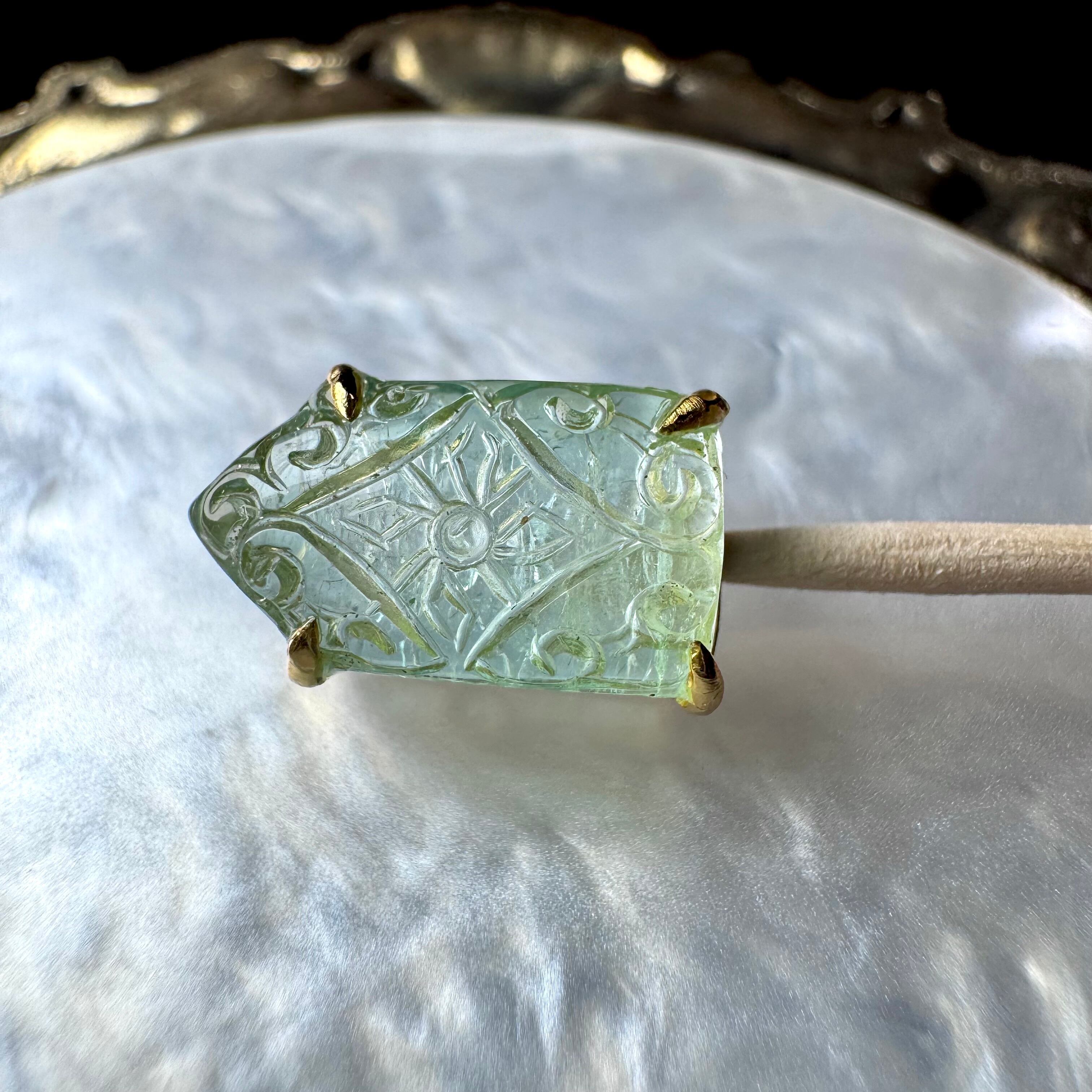 No.21 トルマリン 約14.7x9x7.5mm