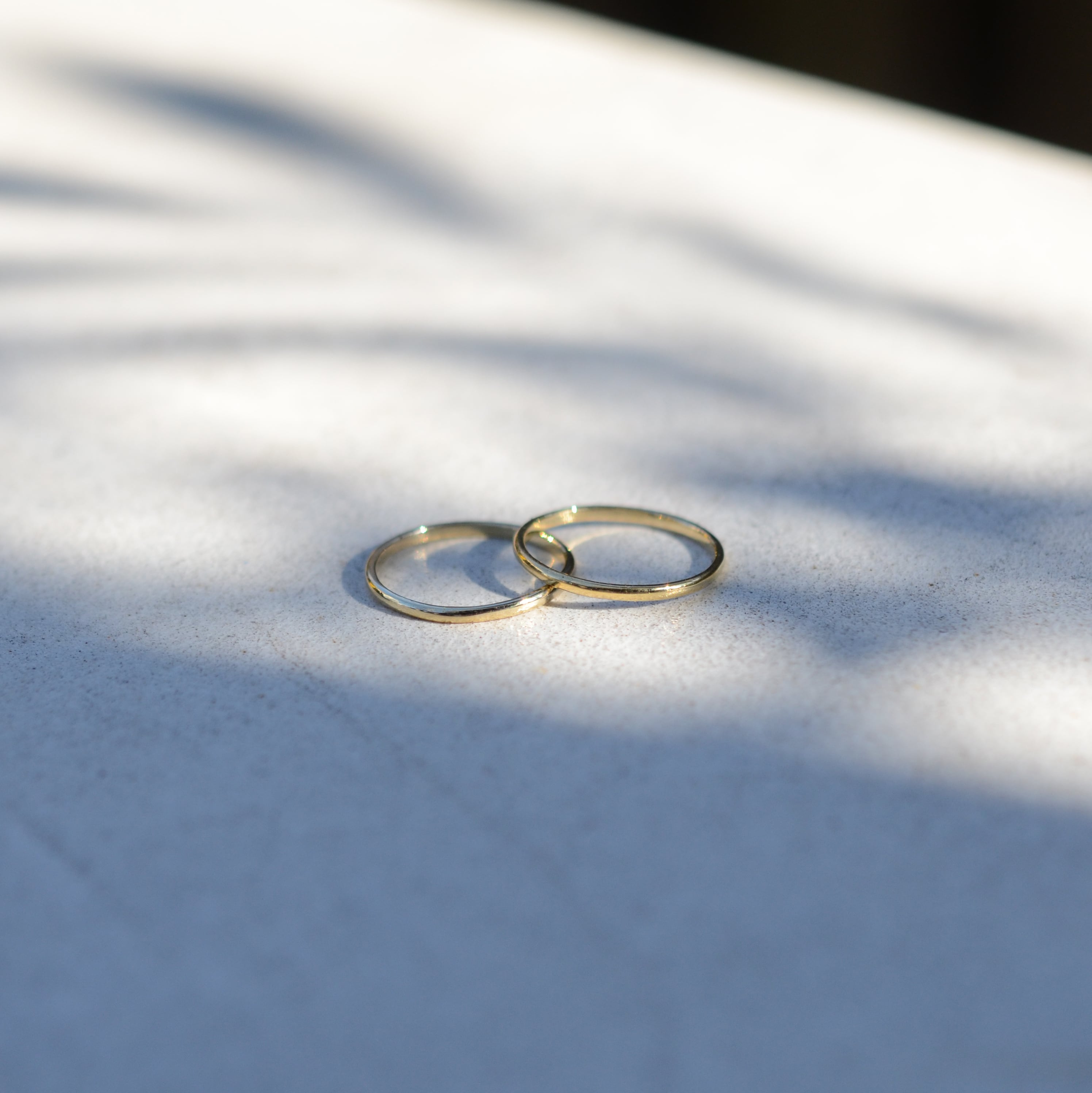 〈K18 YG〉simple ring / high dome / 1.5mm