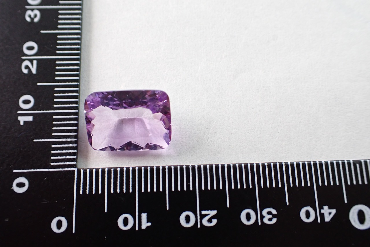 アメジスト（コンケーブカット）　6.35ct　[C3‐419]