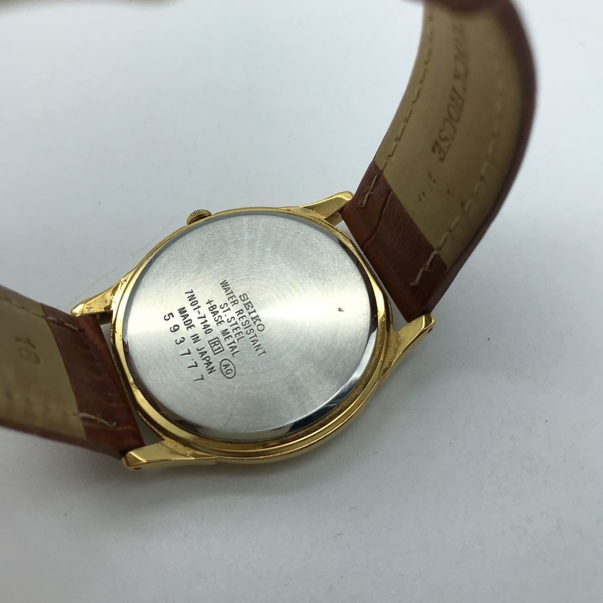 SEIKO セイコー クォーツ 腕時計/アナログ/7N01-7140 白文字盤 ...