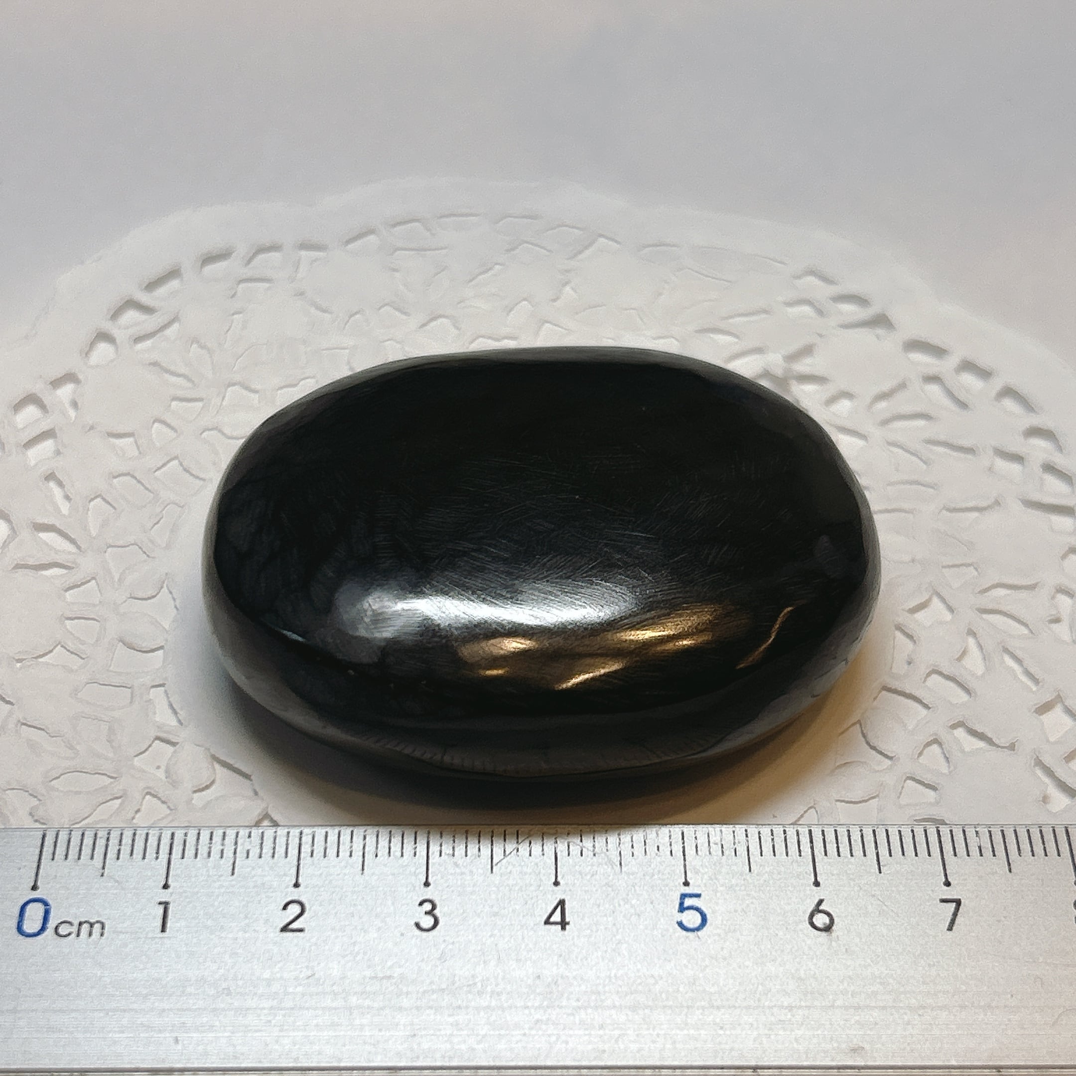 18058】ブラックオニキス ペブル メノウ 天然石 鉱物 磨き石