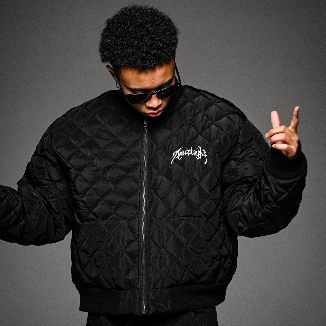 METAL LOGO LUXURY QUILTED JACKET
