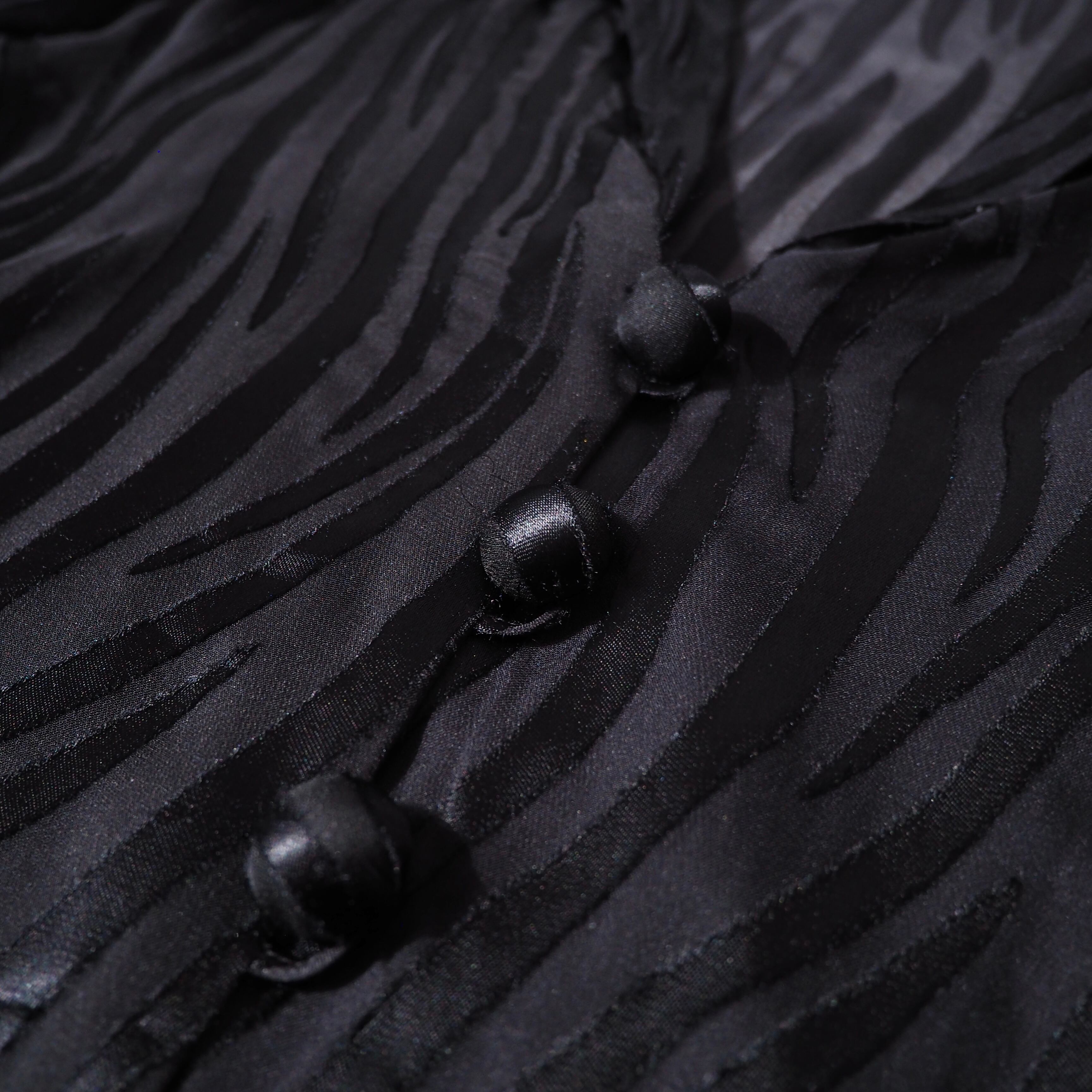 Black undulation tribal pattern loose sheer shirt