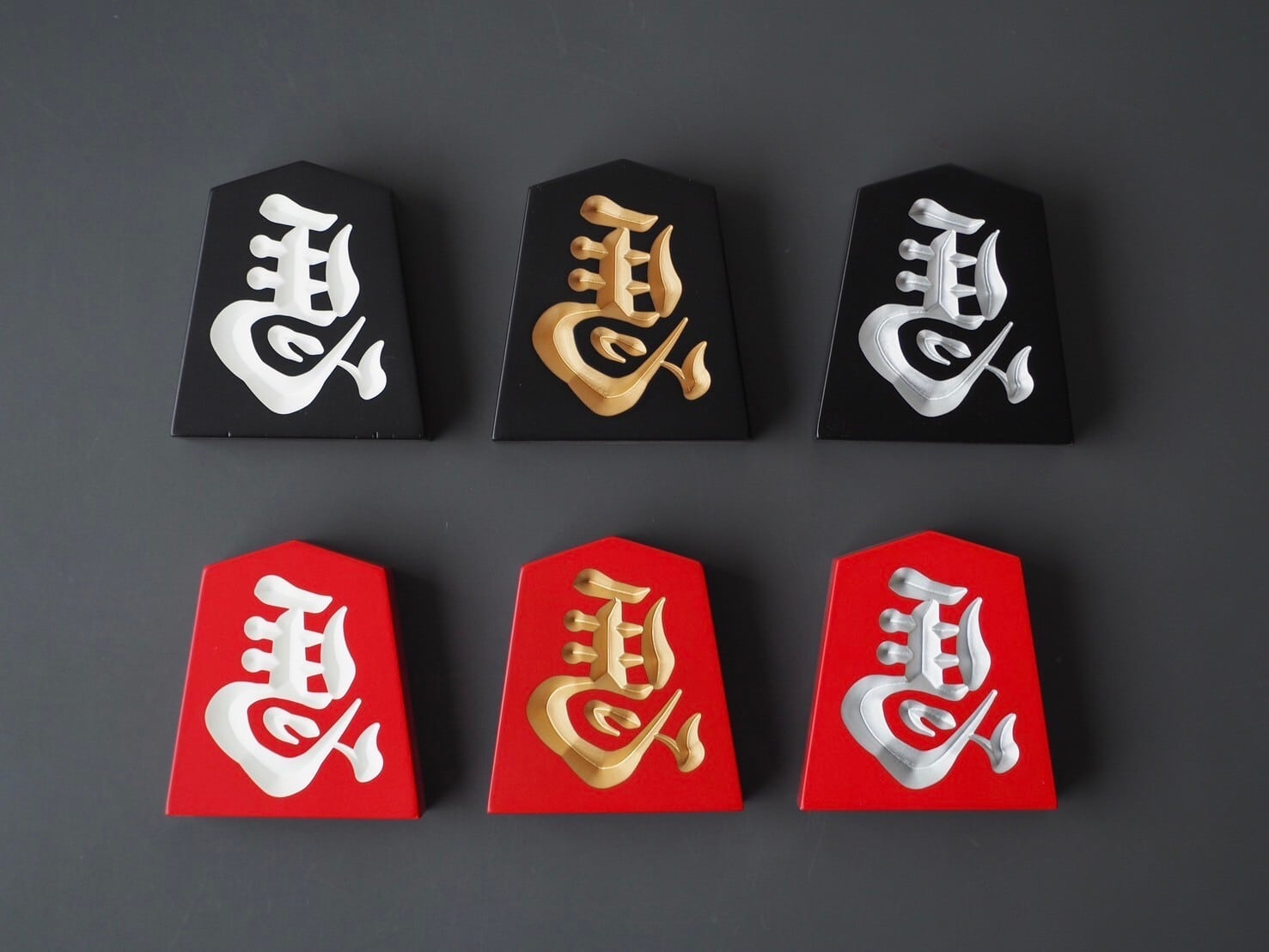 縁起物】 木製 左馬NEO・一閃 3寸 | 佐藤工芸オンラインショップ