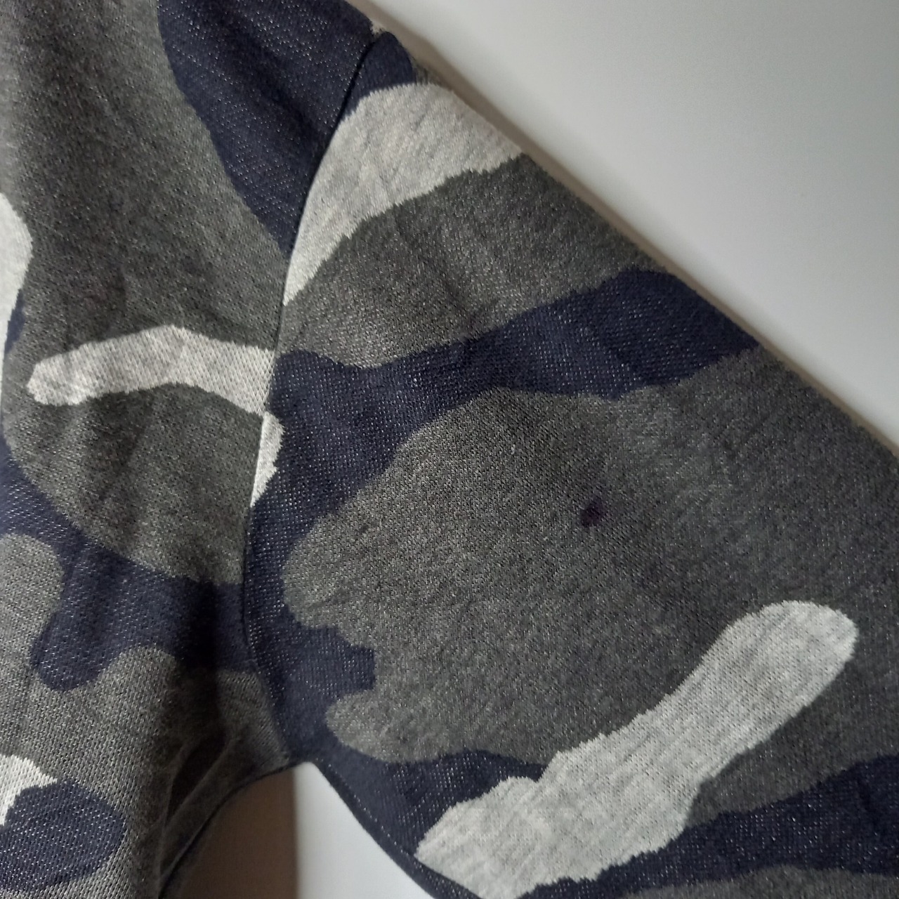 ハーフジップ　ニット　セーター　オーバーサイズ　迷彩　カモ柄　薄手　グレー　XL