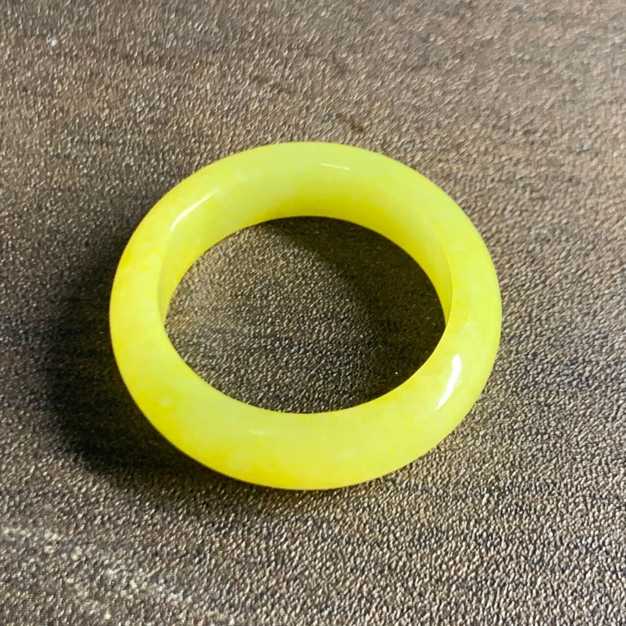 本翡翠指輪 リング 超可愛い キンモクセイ色 ミャンマー産 お買い得