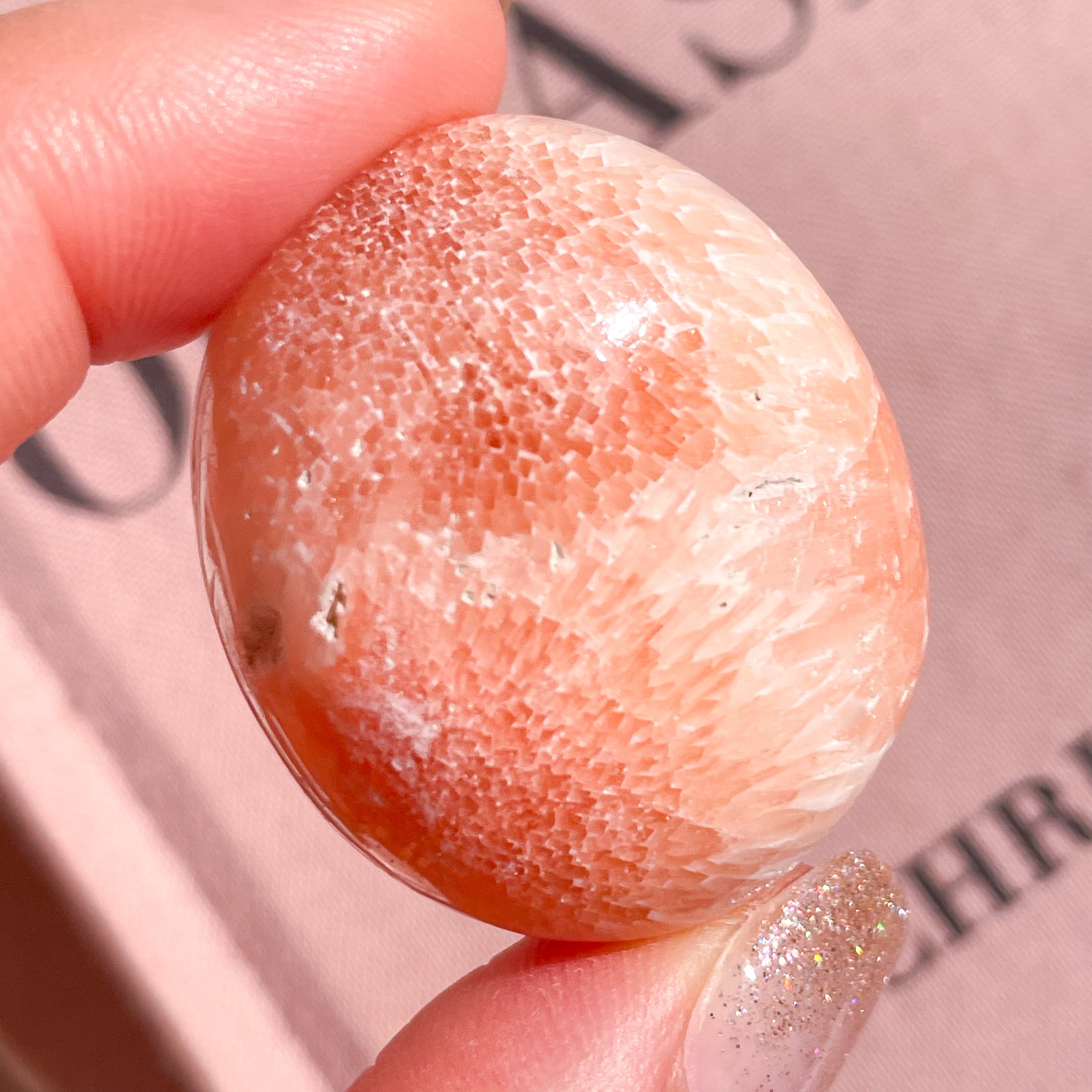 Pink Scolecite Palm 1 ✧ ピンクスコレサイト