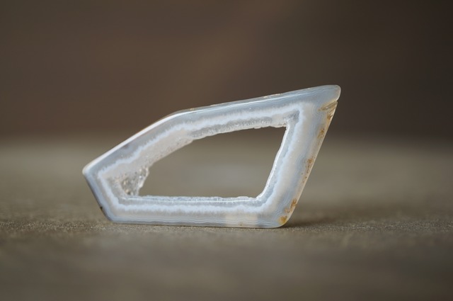 ポリへドロイド・アゲート Polyhedroid Agate 2051