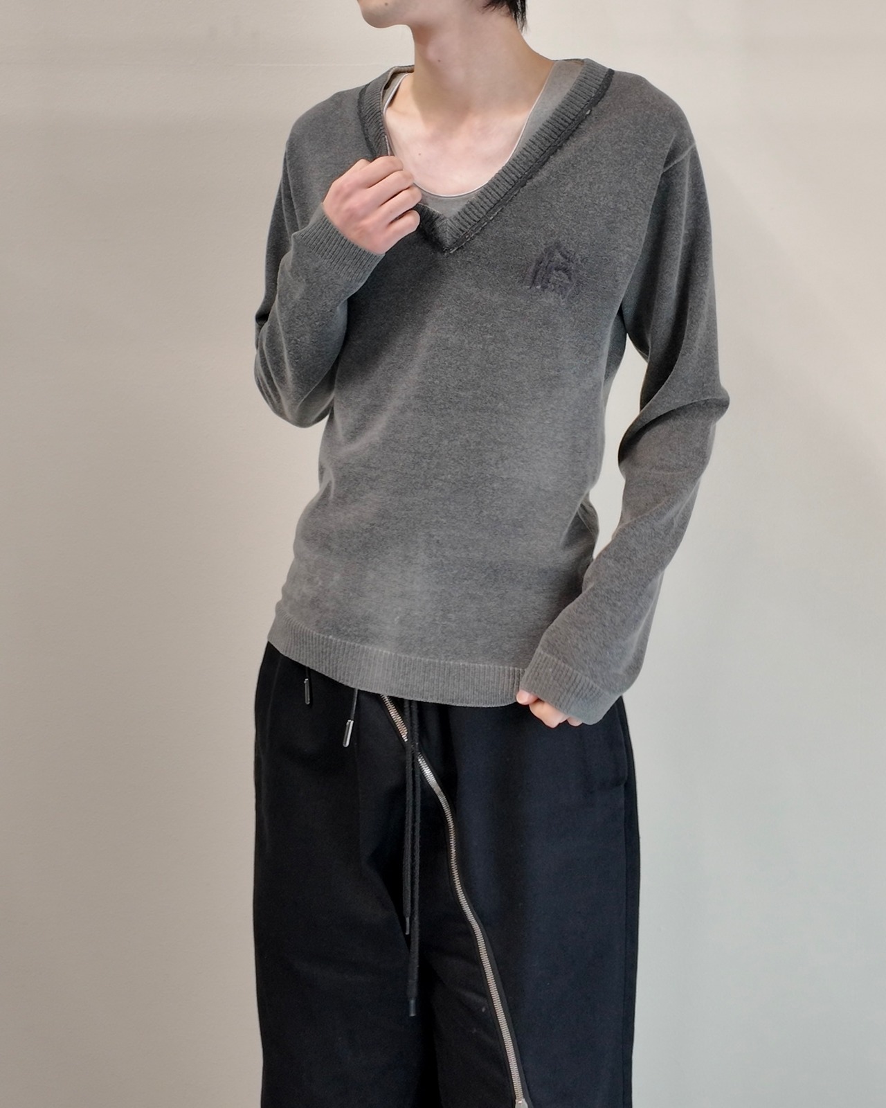 【John Galliano】lace detail faded v-neck knit