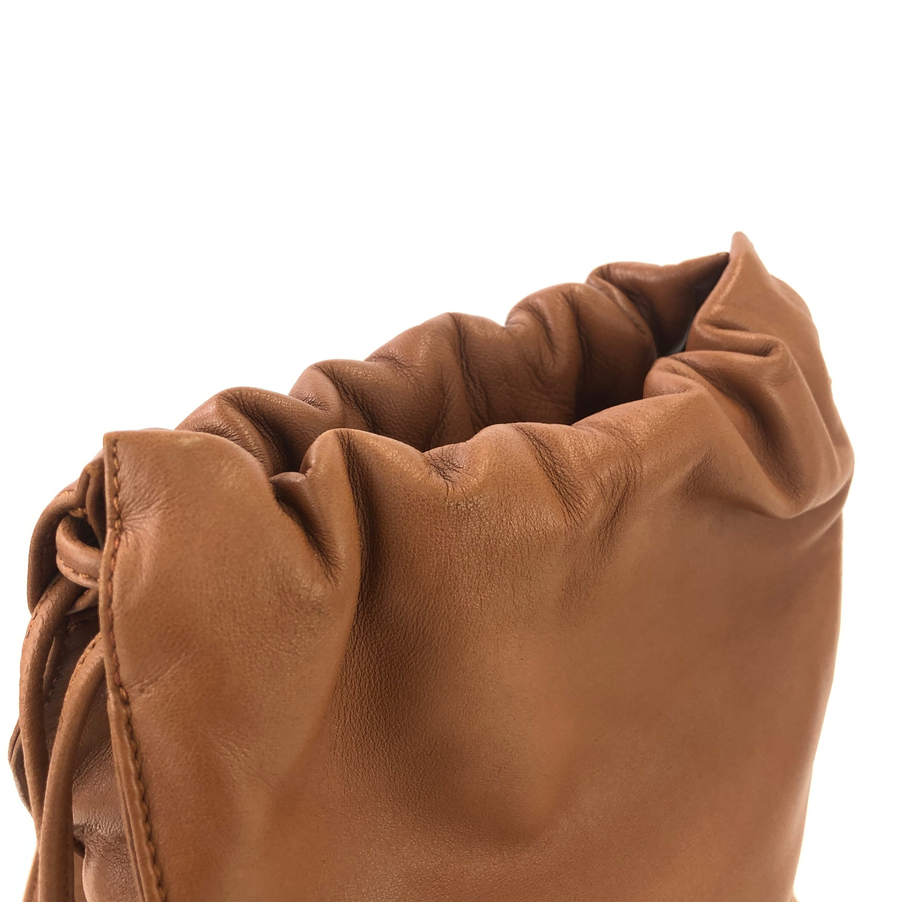 美品 ロエベ LOEWE アナグラム ドローストリング 巾着バッグ 美品 ロエベ LOEWE アナグラム ドローストリング 巾着バッグ